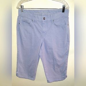 GLORIA VANDERBILT MISSY MISSES SIZE 12 SKIMMER SHORTS CAPRIS LIGHT BLUE STRETCH